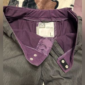 Aperture Snowboarding/ Skiing Pants